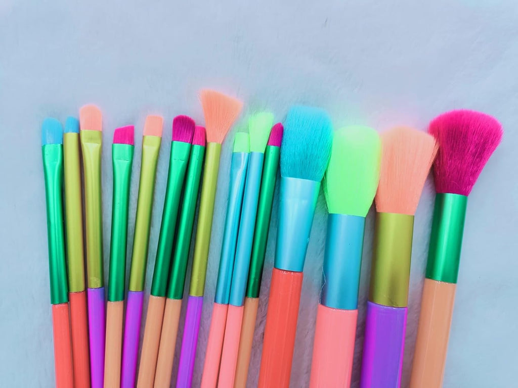 Makeup Brush Set of 14 for Women & Girls – Daily Home Use