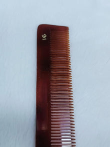Pocket Hair Comb (No. 16) – Compact & Everyday Hair Grooming
