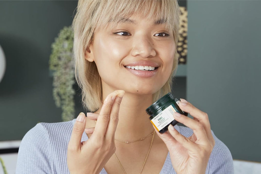 The Body Shop Vitamin C Glow Boosting Moisturizer (50ML)
