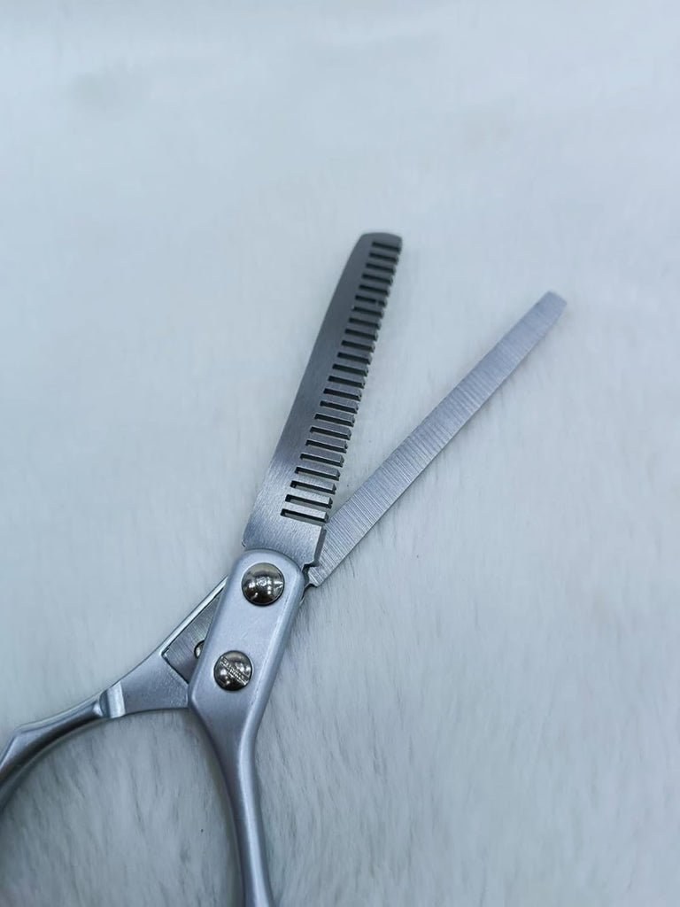 Professional Hair Thinning Scissor – Smooth & Precise Hair Styling