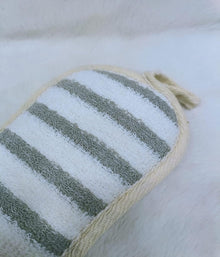 Bath Scrubber Pad – Deep Cleaning Exfoliating Sponge Pad