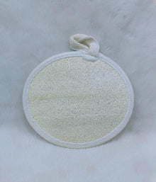 Oval Natural Bathing Loofah – Gentle Exfoliation & Fresh Skin