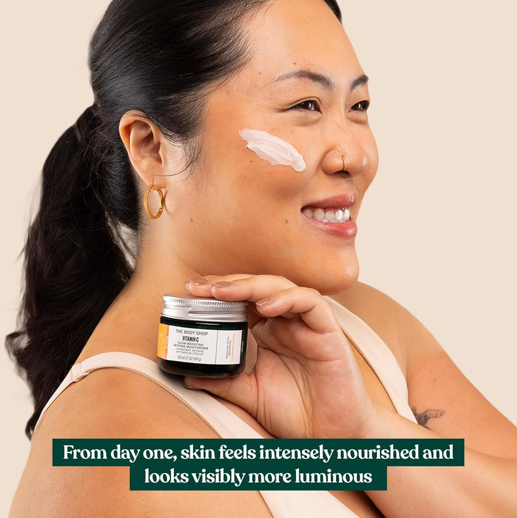 The Body Shop Vitamin C Glow Boosting Moisturizer (50ML)