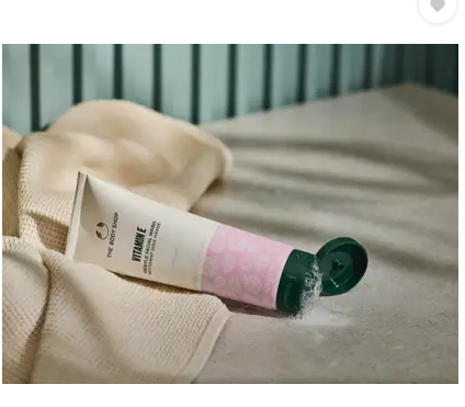 The Body Shop Vitamin E Gentle Facial Wash (125 ml)