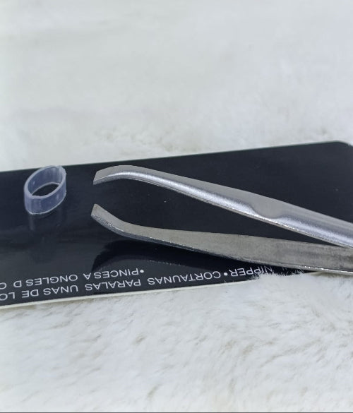 Eyelash Tweezers (Pack of 1 pcs)