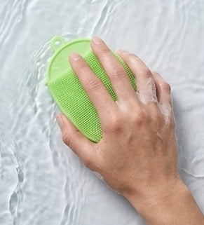 Soft Silicone Facial Cleansing Brush – Gentle Manual Face Scrubber