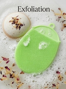Soft Silicone Facial Cleansing Brush – Gentle Manual Face Scrubber