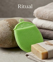 Soft Silicone Facial Cleansing Brush – Gentle Manual Face Scrubber