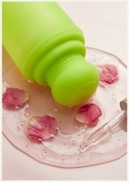 Refreshing Ice Roller for Glowing Skin