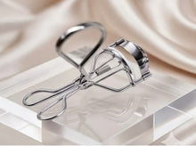 Professional Eye Lash Curler for Women Girls Eyelash Curler Suitable for All Eye Shapes