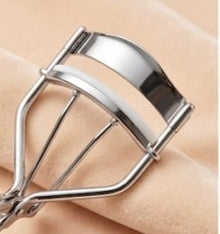 Professional Eye Lash Curler for Women Girls Eyelash Curler Suitable for All Eye Shapes