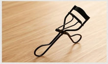 Eyelash Curler, Premium Lash Curler for Perfect Lashes, No Pinching or Pulling eye lash curler, Fit All Eye Shape