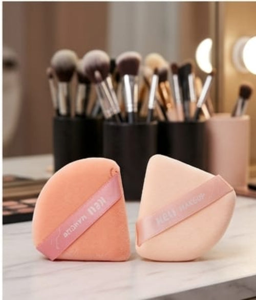 Triangle Powder Puff – Soft Plush Makeup Essential