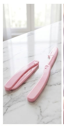 Women’s Safety Folding Eyebrow Razor – Smooth & Precise Grooming