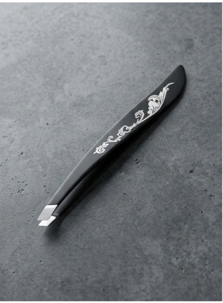Slant Tip Tweezer – For Eyebrows, Upper Lip & Facial Hair (Black)