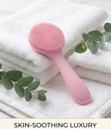 Facial Cleansing Brush – Soft Silicone Face Scrubber for Deep Clean