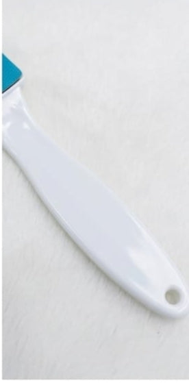 Pedicure Foot Scrubber – Steel Single Surface with Plastic Handle