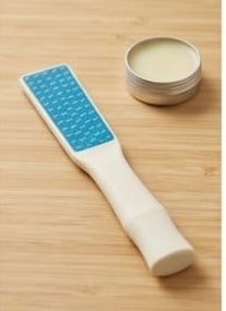 2 Side Steel Foot Scrubber with Plastic Handle – Professional Foot Care Tool