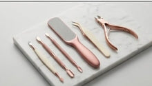 Hard Skin Remover Foot Scrubber & Callus Remover