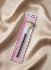 Levina Professional Makeup Fan Brush (S47-1)