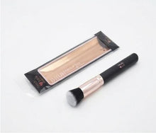 Trendy Look Professional Angled Foundation Brush (MB-131)