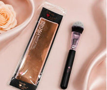 Trendy Look Flat Foundation Brush (MB-128)