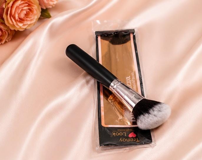 Trendy Look Professional Big Blush Brush (MB-125)