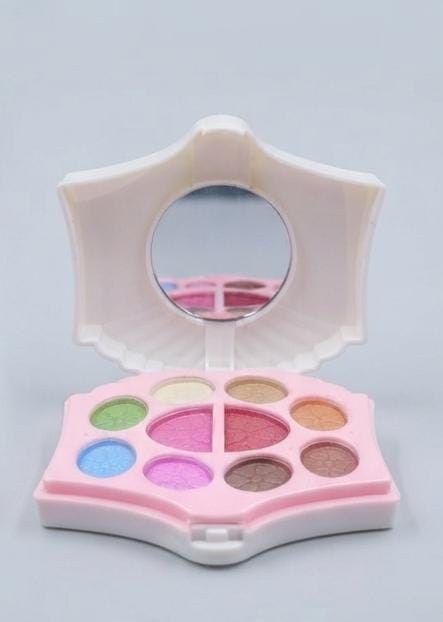 T.Y.A. Fashion Makeup Kit – 5035