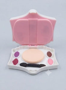 T.Y.A. Fashion Makeup Kit – 5035