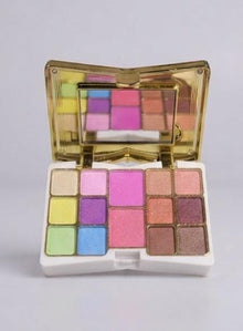 T.Y.A. Fashion Makeup Kit – 6116A