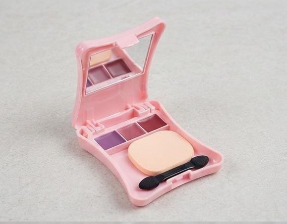 T.Y.A Fashion Makeup Kit – 6116