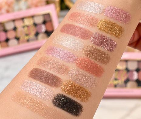 Color Strokes "Couldn't Love More" 18-Color Eyeshadow Palette