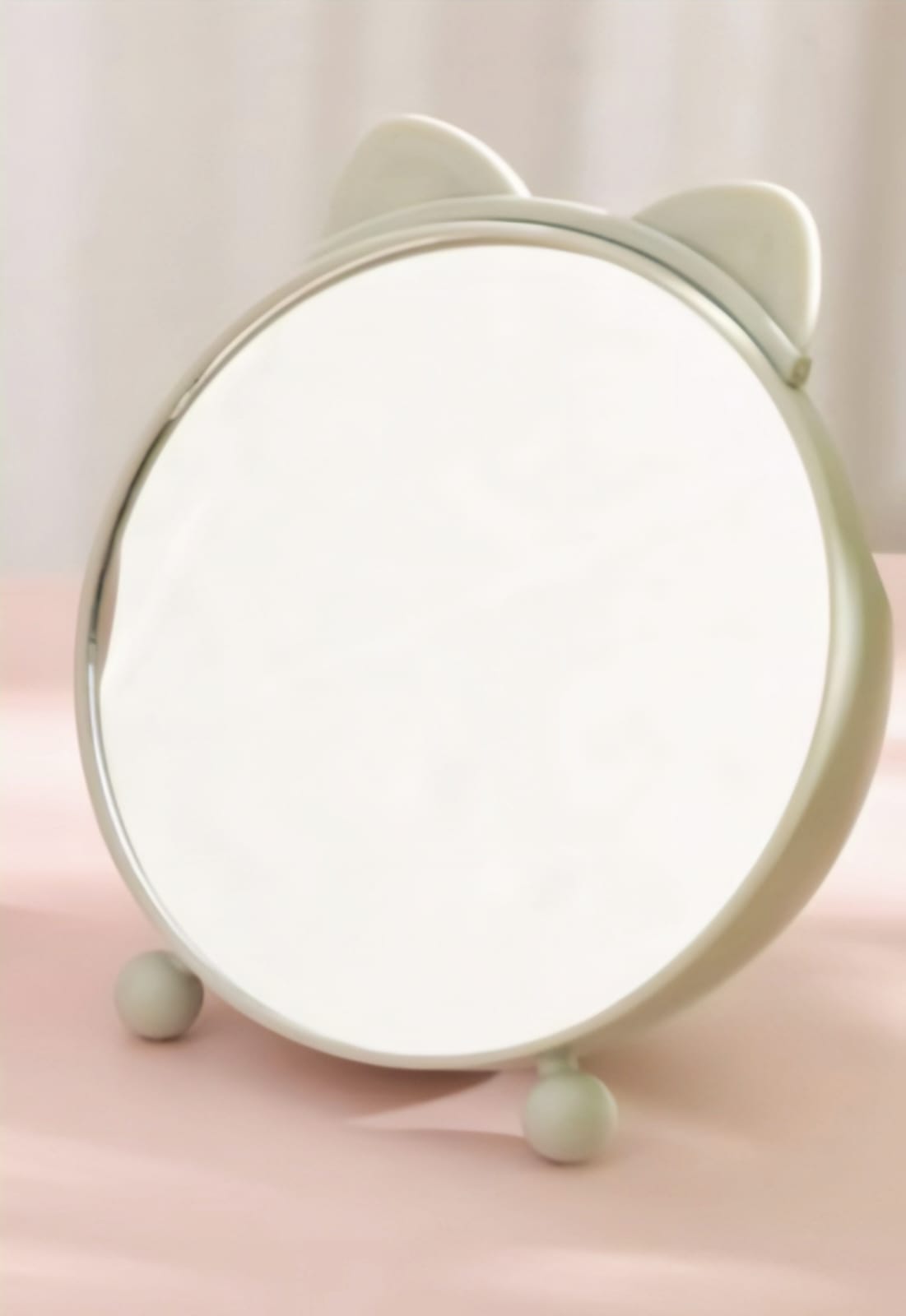 Round Desktop Cosmetic Mirror with Cat Ear Comb