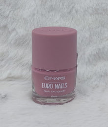 Nail Lacquer with Glossy Gel Finish