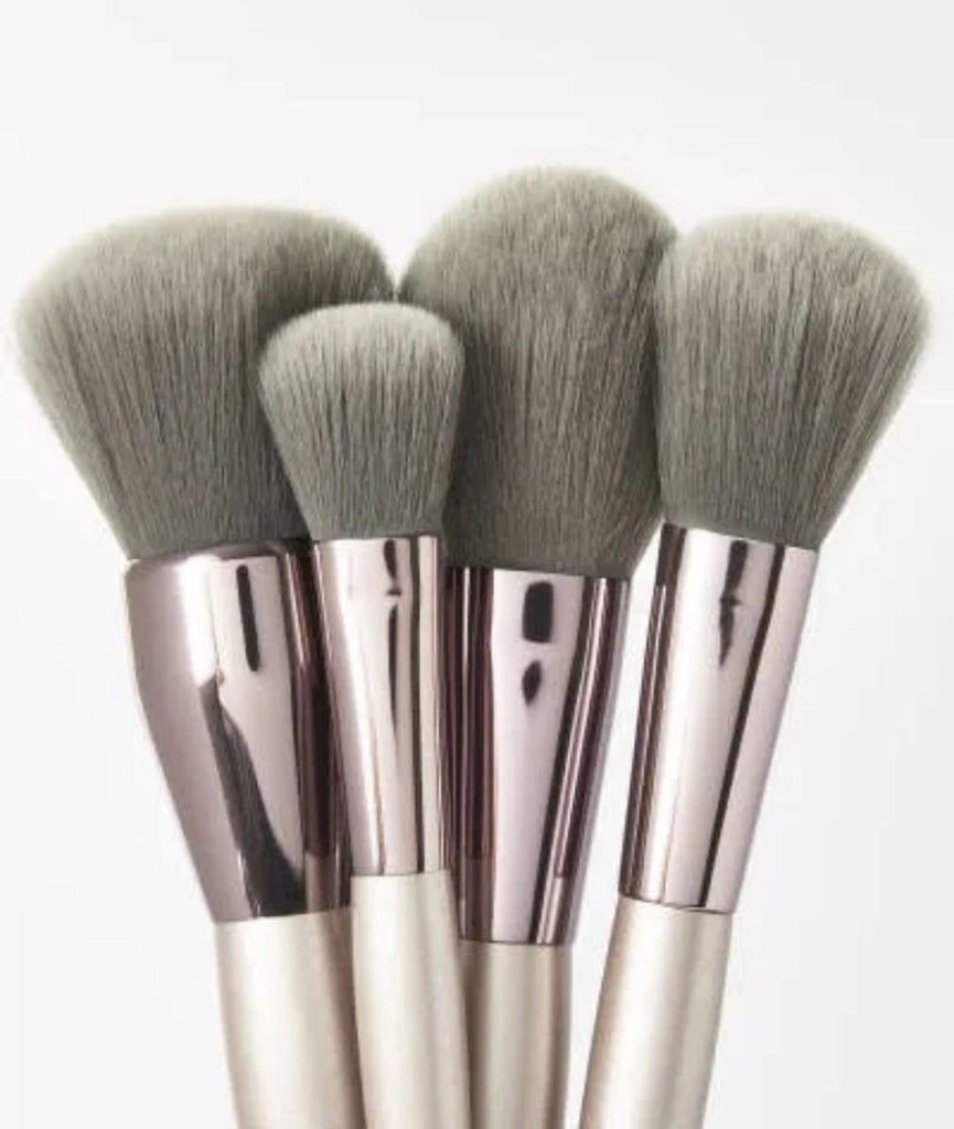 BH Cosmetics Lavish Elegance 15-Piece Brush Set with Cosmetic Bag