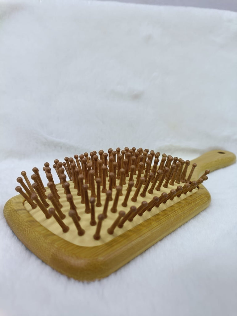 Hair Brush Wood Art Large – Natural Beauty & Elegant Design