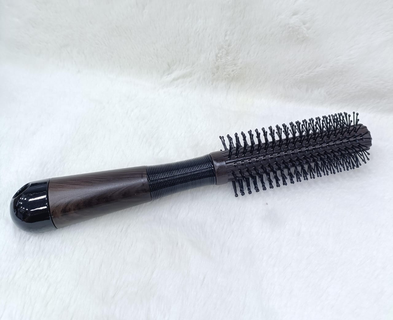 Round Styling Hair Brush – Solid Wood Roller Comb