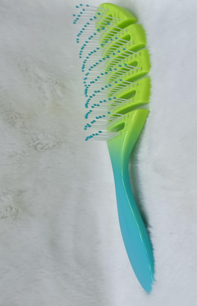 Cecilia Hair Brush – For Healthier, More Beautiful Hair