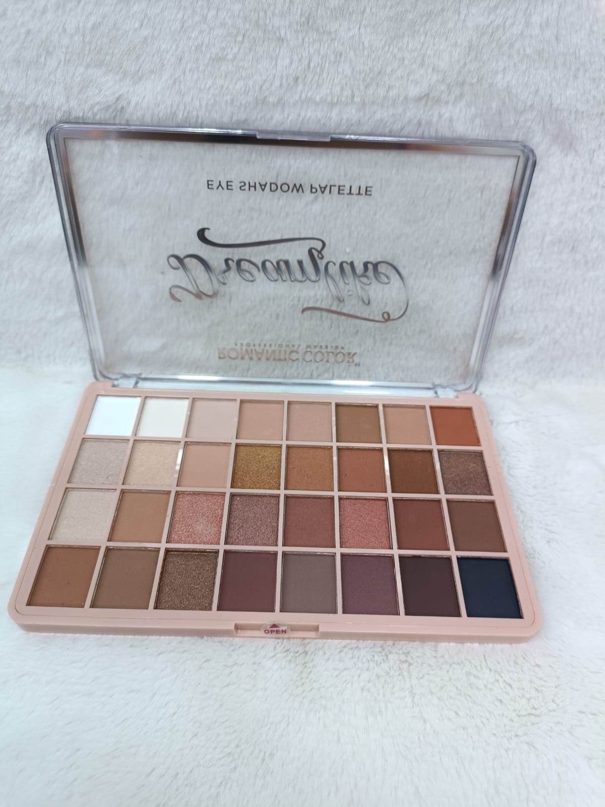 Romantic Color Professional Makeup Dream Like Eyeshadow Palette