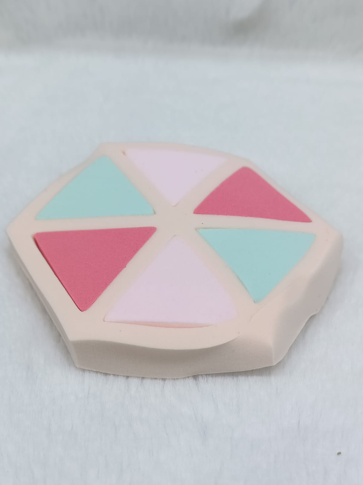 Lukasi Hexagon Makeup Sponge