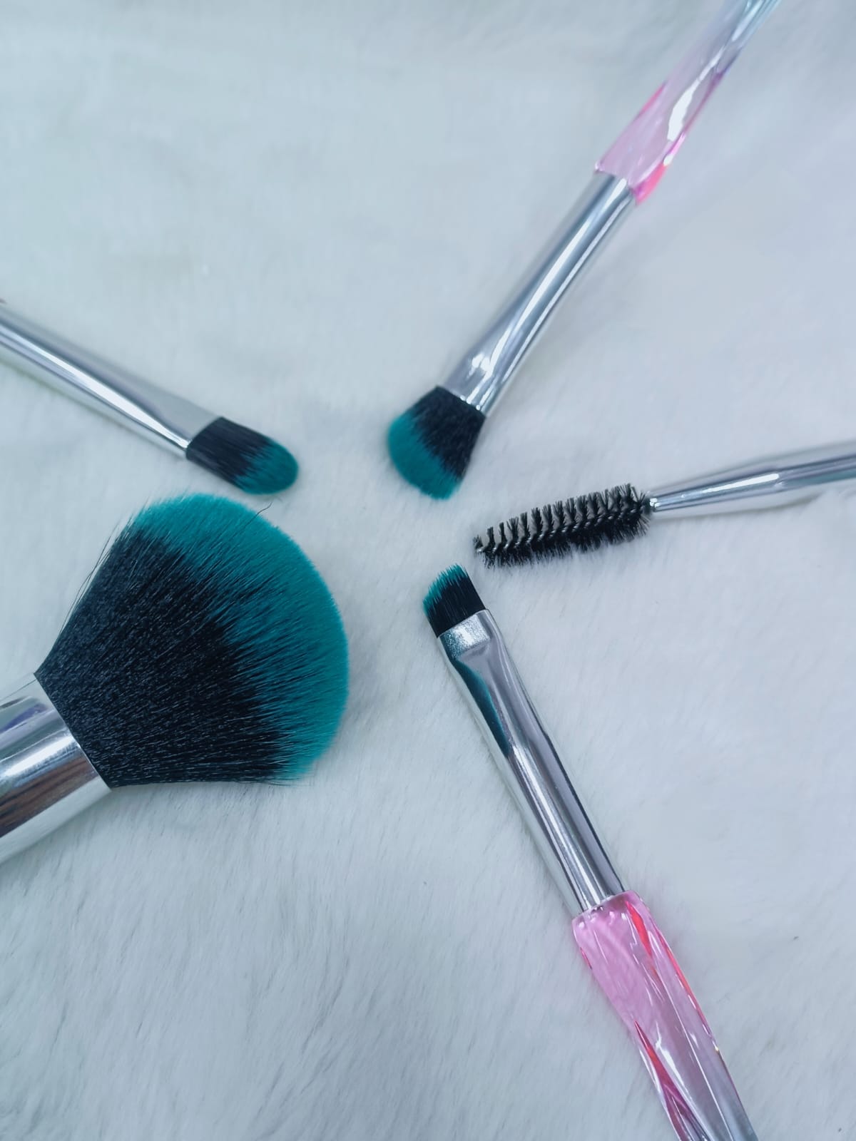 Makeup Brushes Set – 5 Beauty Products Tool Kit (Pack of 1)