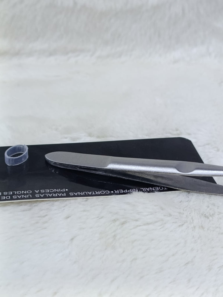 Eyelash Tweezers (Pack of 1 pcs)
