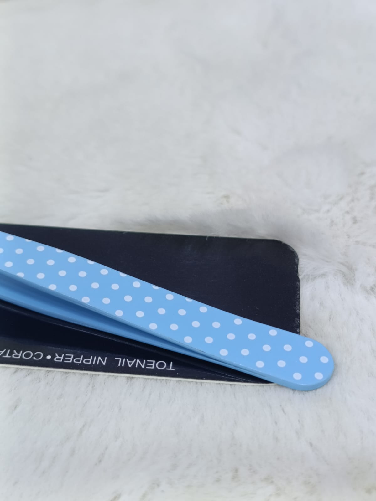 Tweezer Plucker – Precision Hair Removal Tool!