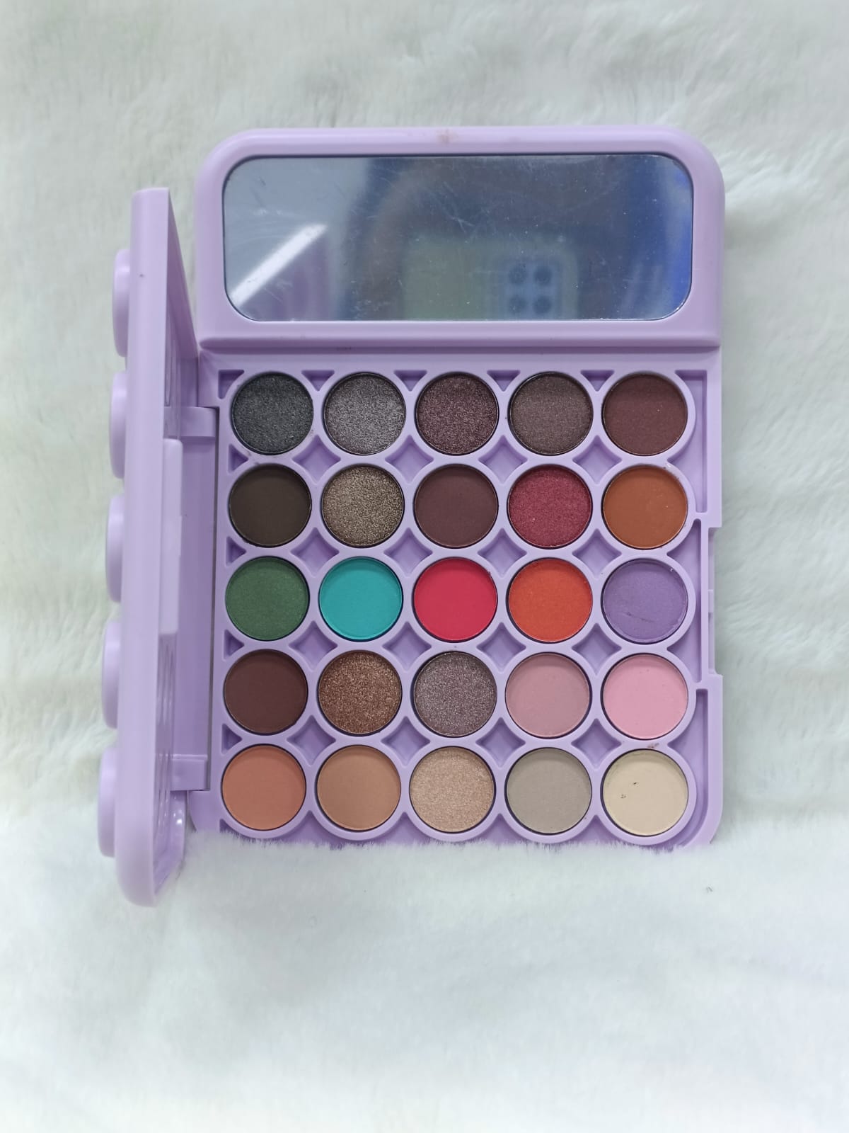25 Colors Calculator-Style Eyeshadow Palette