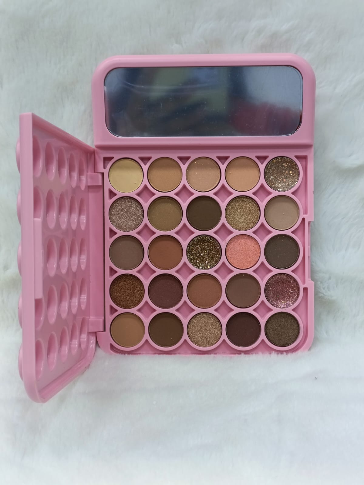 25 Colors Calculator-Style Eyeshadow Palette