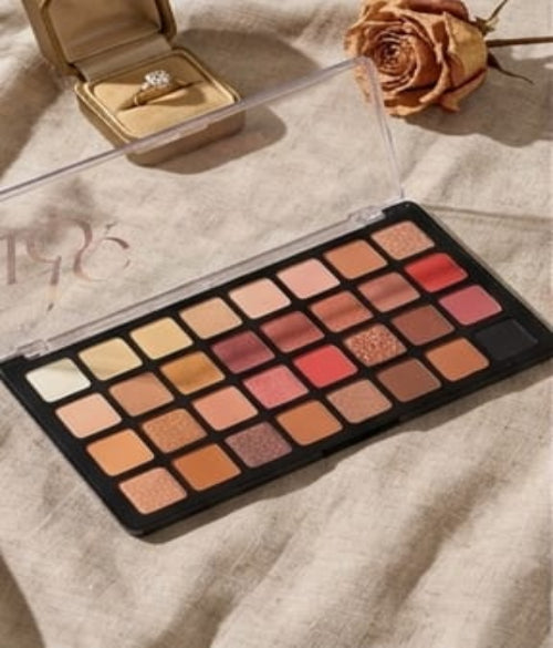 Color Strokes 32 Colors Eyeshadow Palette