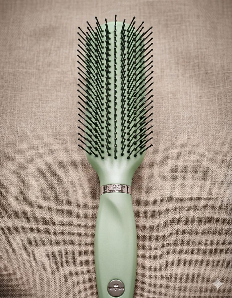 Flat Brush With Soft Bristle for Women And Girls for Saloon And Home Use
