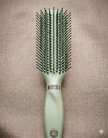 Flat Brush With Soft Bristle for Women And Girls for Saloon And Home Use
