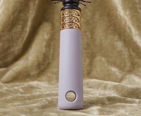 Round Hair Brush – Smooth, Voluminous & Salon-Ready Hair