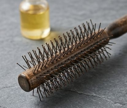 Curling Hair Brush – Style, Shine & Effortless Curls